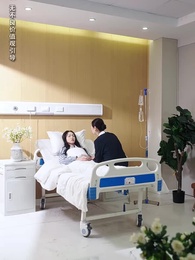 閃婚後, 殘疾大佬站起來了 - Episode 52