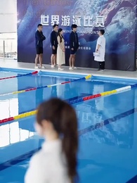 Tập 4 - Đoá Hồng Gai Trên Làn Nước Xanh