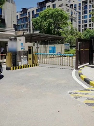 Padre e Figlio: Nessuno È Chi Sembra - Episode 1