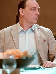 [مدبلج]وريثة الملياردير المطلقة - Episode 62