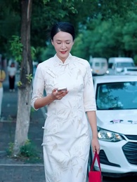 Episode 52 - The Queen They Banished Came Back 