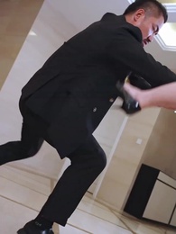 الحلقة 61 - زوجي عامل التوصيل وهويته الأخرى