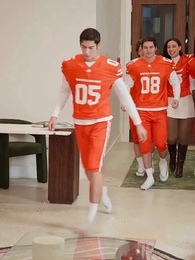 Épisode 57 - [Doublé]Désirée par le Footballeur Milliardaire