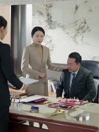 Carrying the Throne - Episode 28