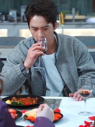 Серия 42 - Один против всех