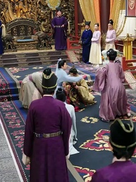 Tears in the Imperial Hall - Episode 33