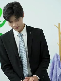 الأحمق الذي احتوى قلبي - Episode 15