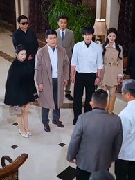 第54話 - 知らないのは俺だけ?〜女神を実家に連れ帰ったら、両親の「貧乏ごっこ」がバレました〜