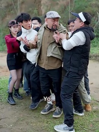 Renací pez, soy un dios - Episode 8