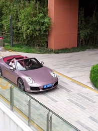 Episodio 1 - La Guerra del Posto Auto