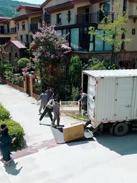 Episode 1 - [Dubbed]He Is More Than a Driver