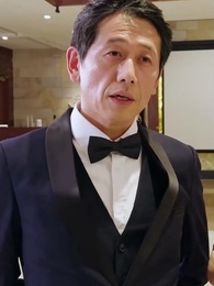 المديرة في زيّ العاملة - Episode 87