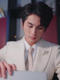 Gió Đêm Buồn Lặng Lẽ, Tình Khó Vẽ Thành Câu - Episode 18