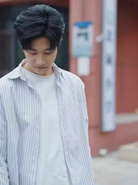 Gió Đêm Buồn Lặng Lẽ, Tình Khó Vẽ Thành Câu - Episode 49