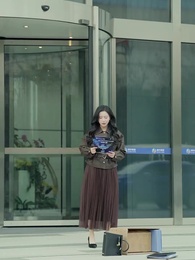 27화 - 로맨스는 끝났다, 이제는 권력이다