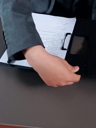 瘋了才惹她,假千金可是活閻王 - Episode 1