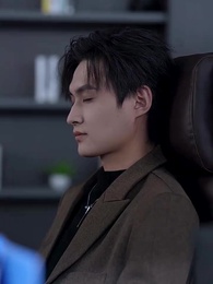 訂婚前夕她和白月光去了KTV - Episode 77