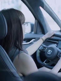 第42集 - 訂婚前夕她和白月光去了KTV