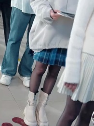 第1集 - 顧少在京大,校花排隊求同桌