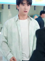 顧少在京大,校花排隊求同桌 - Episode 2