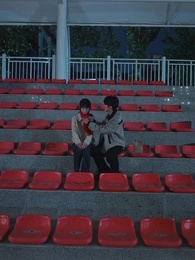 重逢後,高冷裴總紅著眼拉我領證 - Episode 35