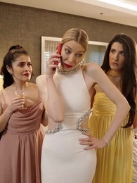 الحلقة 2 - ابنة تشعل القاعة في عيد ميلادها [مدبلج]