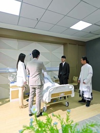 贅婿被辱,首充六元送總裁姐姐 - Episode 43