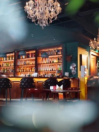 為活命，我把反派撩成粘人精 - Episode 68