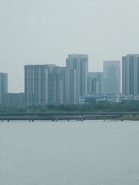 第52集 - 婚紗下的抉擇