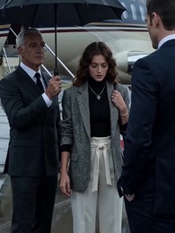 Episode 13 - Too Late to Beg For Her Back(updating)