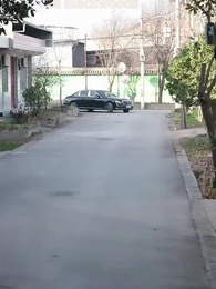 Episode 1 - [Dubbed]Heiress & The Courier: A Delivery of Love