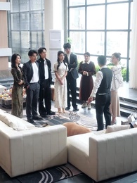 Sueños de lujo, caída segura - Episode 13