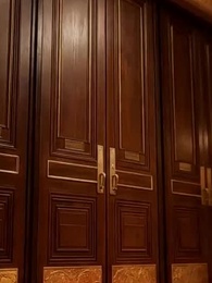 第36話 - [吹替]終末コンビニの店主になったら、店員は全員S級異形？