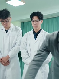 Invincible Dragon: The Sisters' Protector - Episode 32