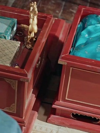 [Dubbed] Between Two Crowns - Episode 8