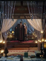 Dao Sắc Kề Cạnh Gối - Episode 72