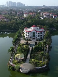 我病弱真千金,會億點玄學怎麼了 - Episode 24