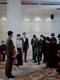 Tập 9 - Tia Nắng Ấm Áp/Giữa Sóng Gió