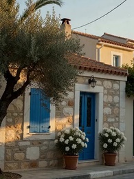 Disguised As A Man, Pregnant By My Rival - Episode 6