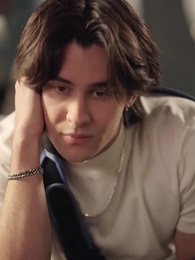 الحلقة 43 - عروسه هربت في خط النهاية