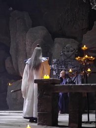 Luyện Khí 3000 Tầng: Mở Ván Nhận Nữ Đế Làm Đồ Đệ - Episode 32