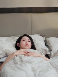 Back for My Billionaire Husband - Episode 49