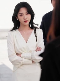 Back for My Billionaire Husband - Episode 57