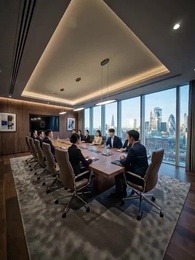 Episode 32 - A Spark in the Dark