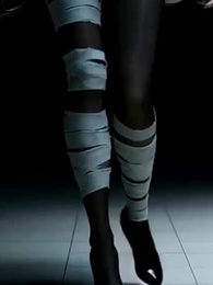 第1話 - [吹替]終末コンビニ：S級異形が俺の店を守る