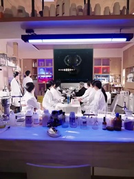 حلم زوجة الرئيس التنفيذي الذي تحطم - Episode 1