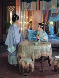 32화 - 비천한 안주인