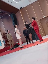 Trưởng Tỷ Hồi Quy, Vạn Người Cúi Đầu - Episode 14