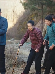 Bajo la Tierra Corría Vida - Episode 30