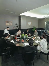 下山即無敵,從保鏢開始封神 - Episode 17